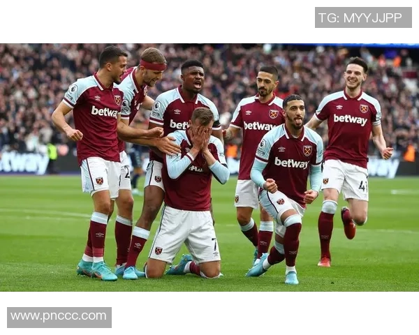 热刺主场迎战西汉姆联 季前热身赛激烈对决期待精彩呈现 热刺主场迎战西汉姆联 季前热身赛激烈对决期待精彩呈现