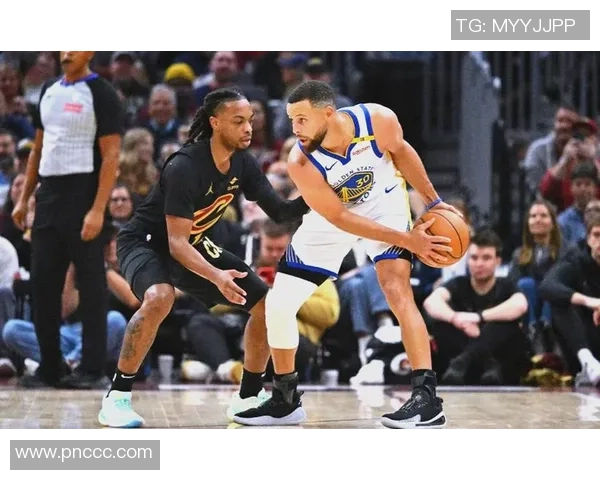 金州勇士迎战强敌 决战赛季巅峰对决再度上演